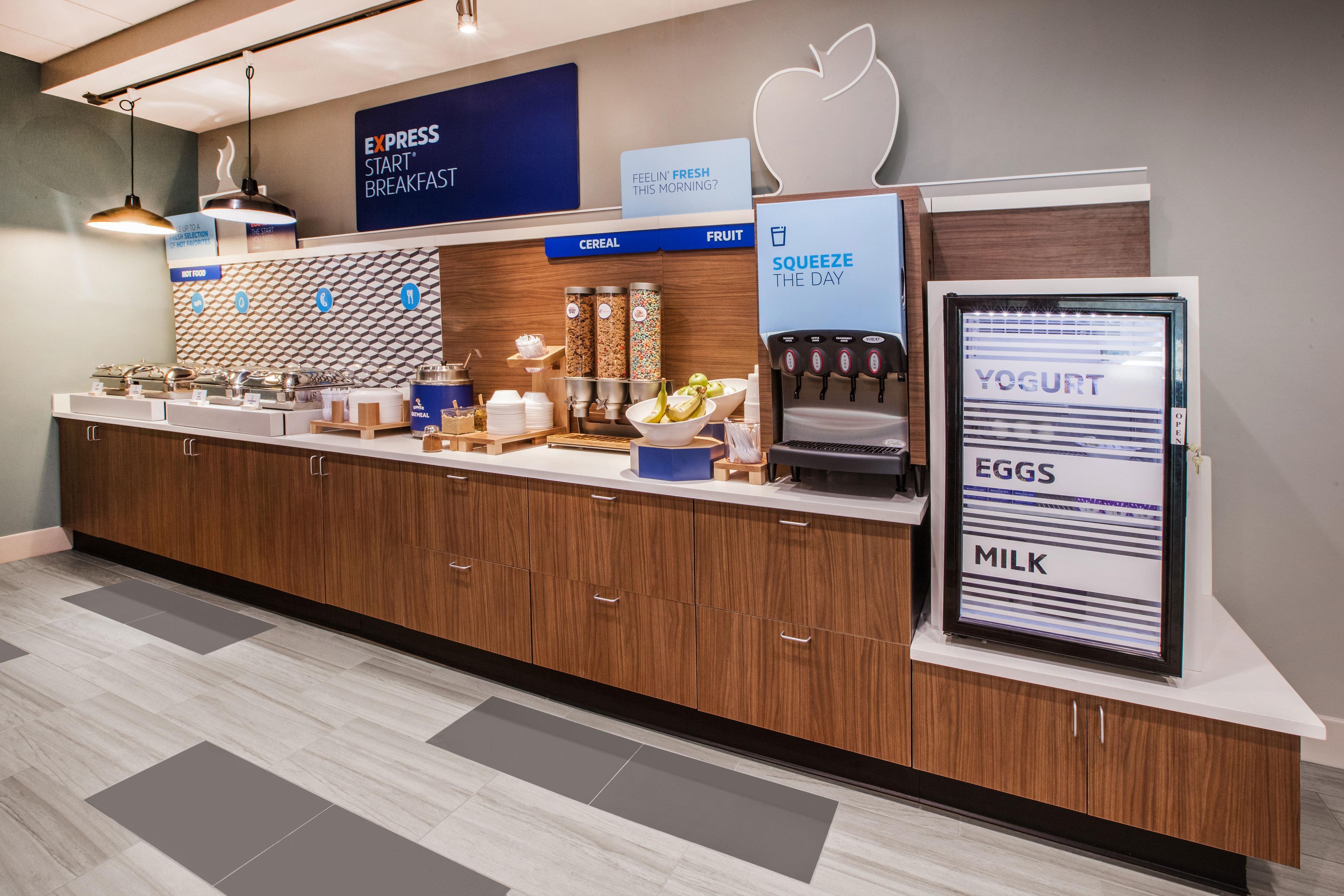 Holiday Inn Express Hotel & Suites Terre Haute By Ihg Eksteriør bilde