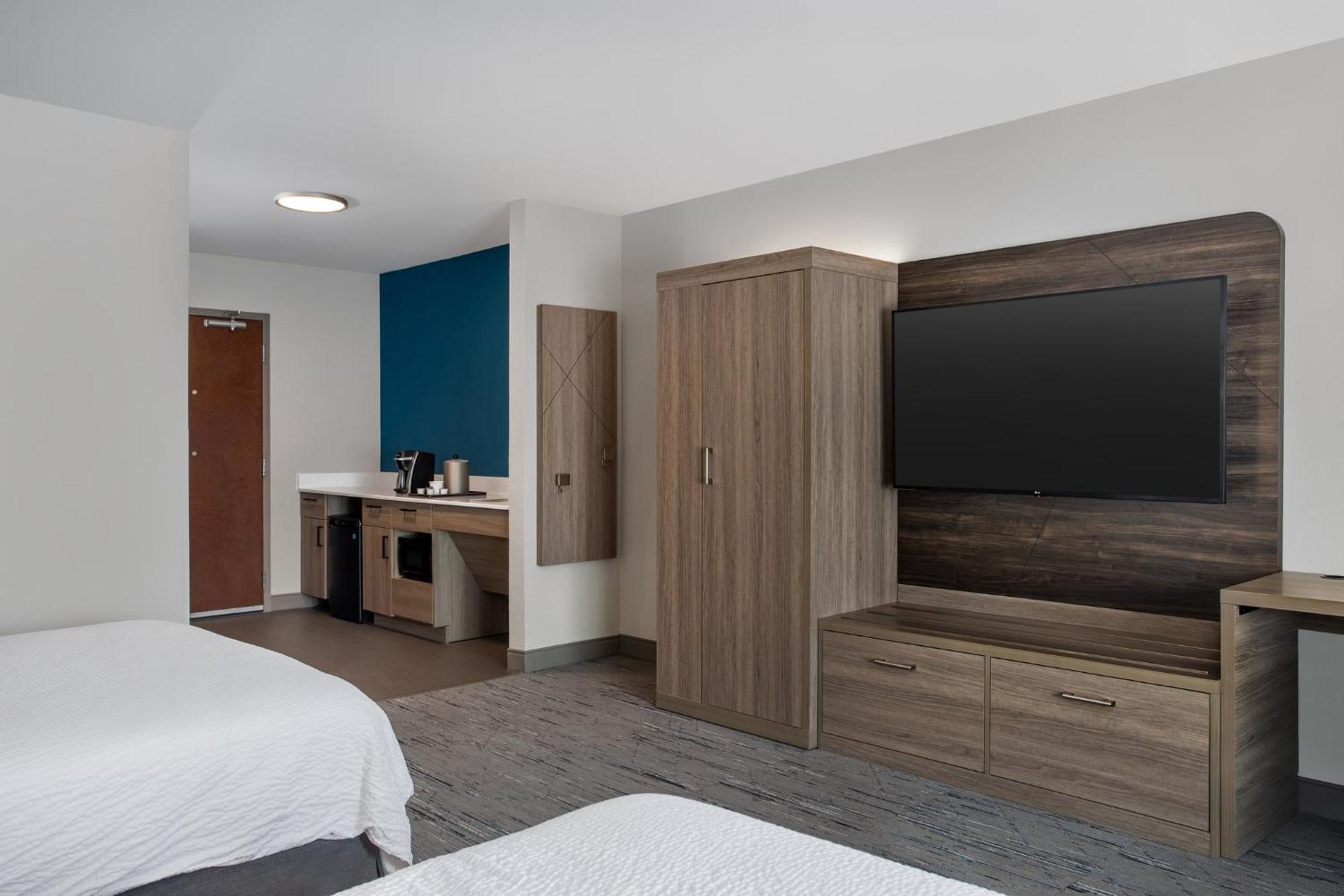 Holiday Inn Express Hotel & Suites Terre Haute By Ihg Eksteriør bilde